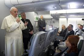 papa-francesco aereo